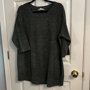 Danskin 3/4 Sleeved Forest Green Top